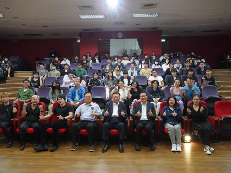 音樂療癒心靈!中華大學用搖滾演講打造生命教育新體驗